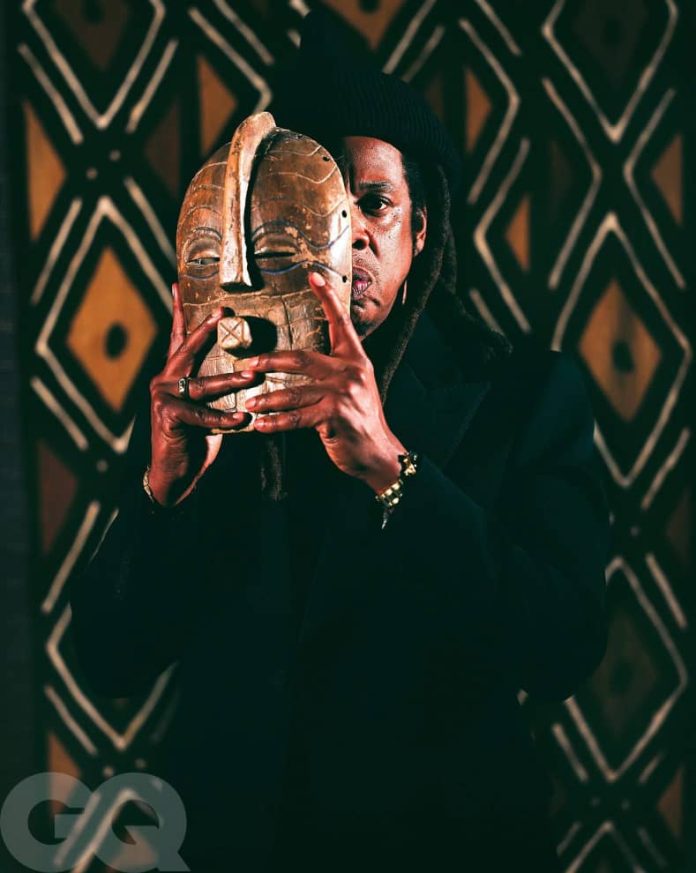 WhatsApp Image 2026-03-28 at 07.00.44 le Rappeur Américain Jay-Z met en valeur une emblème de la RDC